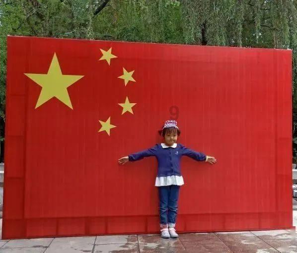 救援男孩与狗